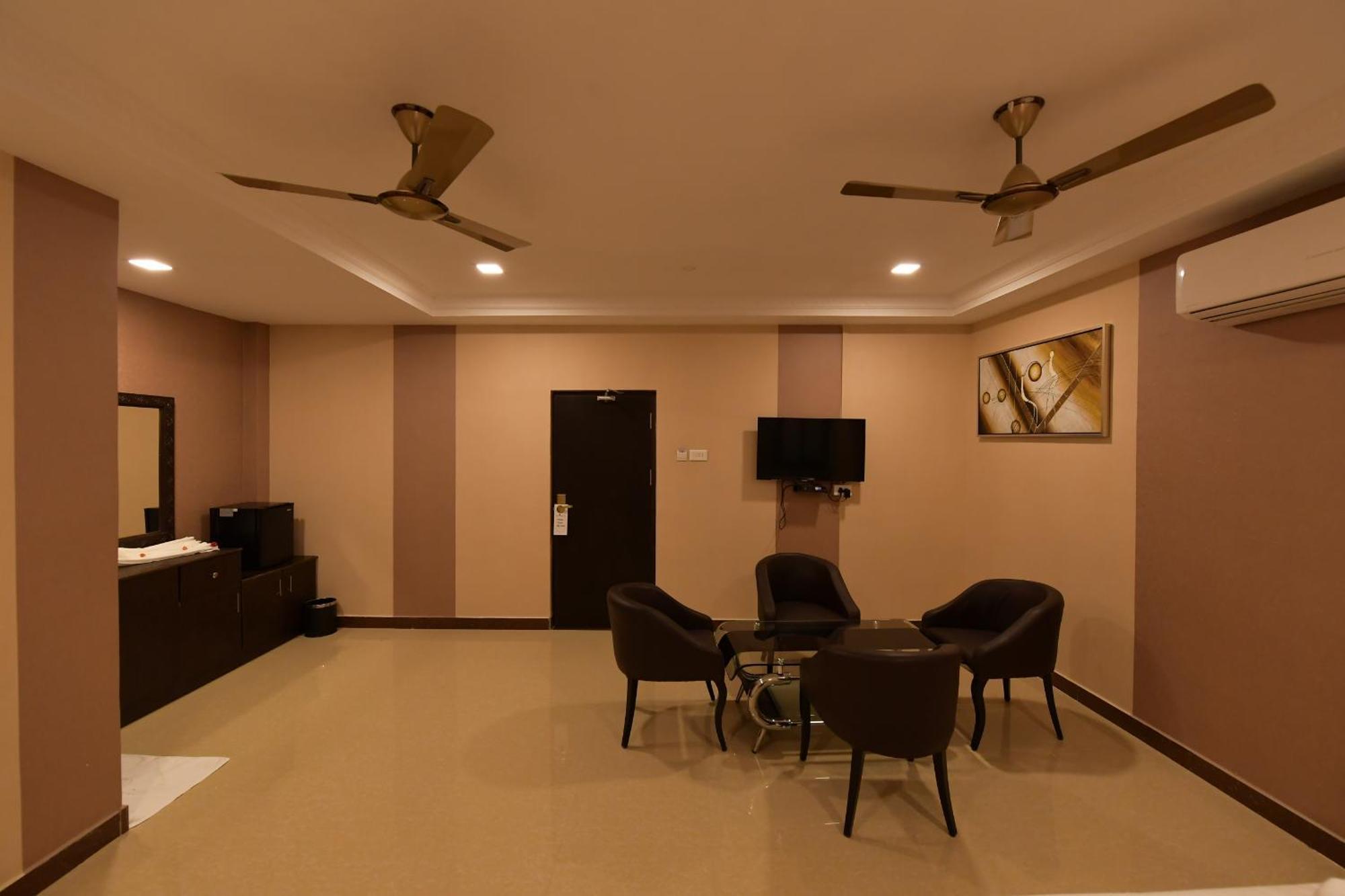 Coastal Grand Hotel Sampath Tiruchirappalli Exterior photo