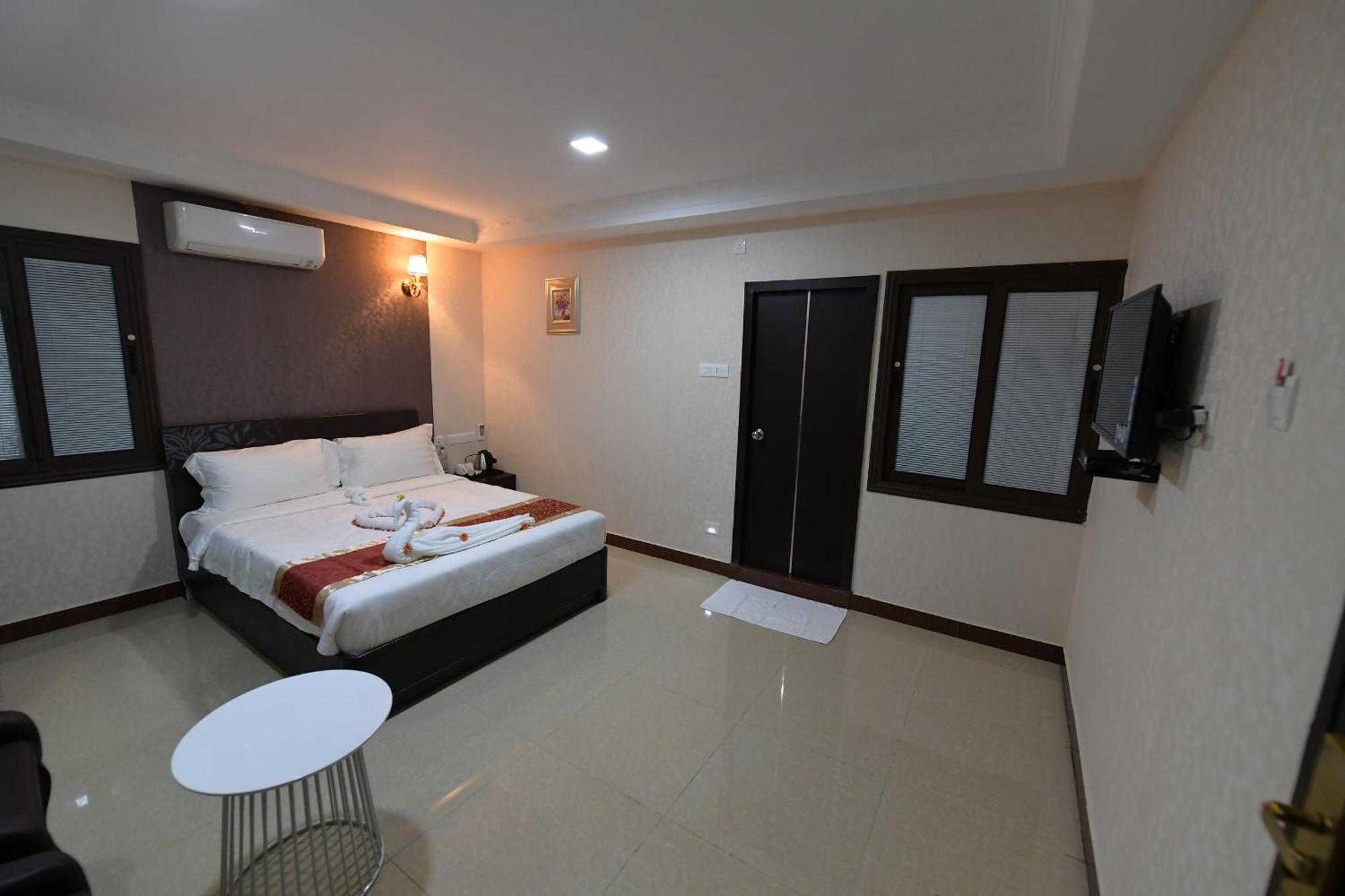 Coastal Grand Hotel Sampath Tiruchirappalli Exterior photo
